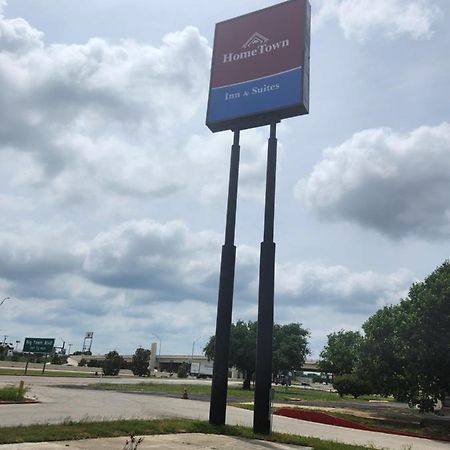 Hometown Inn And Suites 梅斯基特 外观 照片