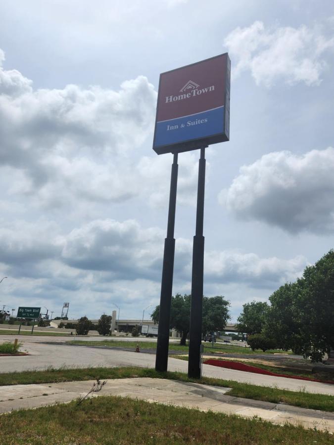 Hometown Inn And Suites 梅斯基特 外观 照片